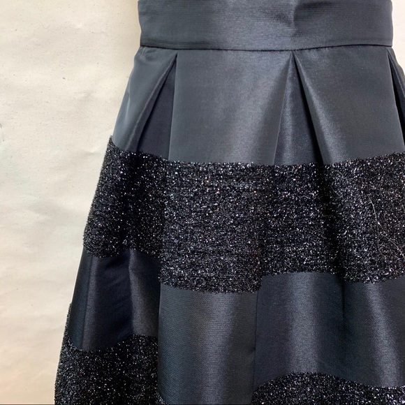 Eliza J Midi Full Skirt - Picture 3 of 5